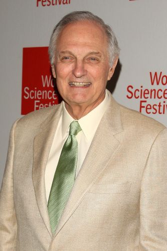 The Life And Legacy Of Alan Alda: A Comprehensive Biography - Image 2
